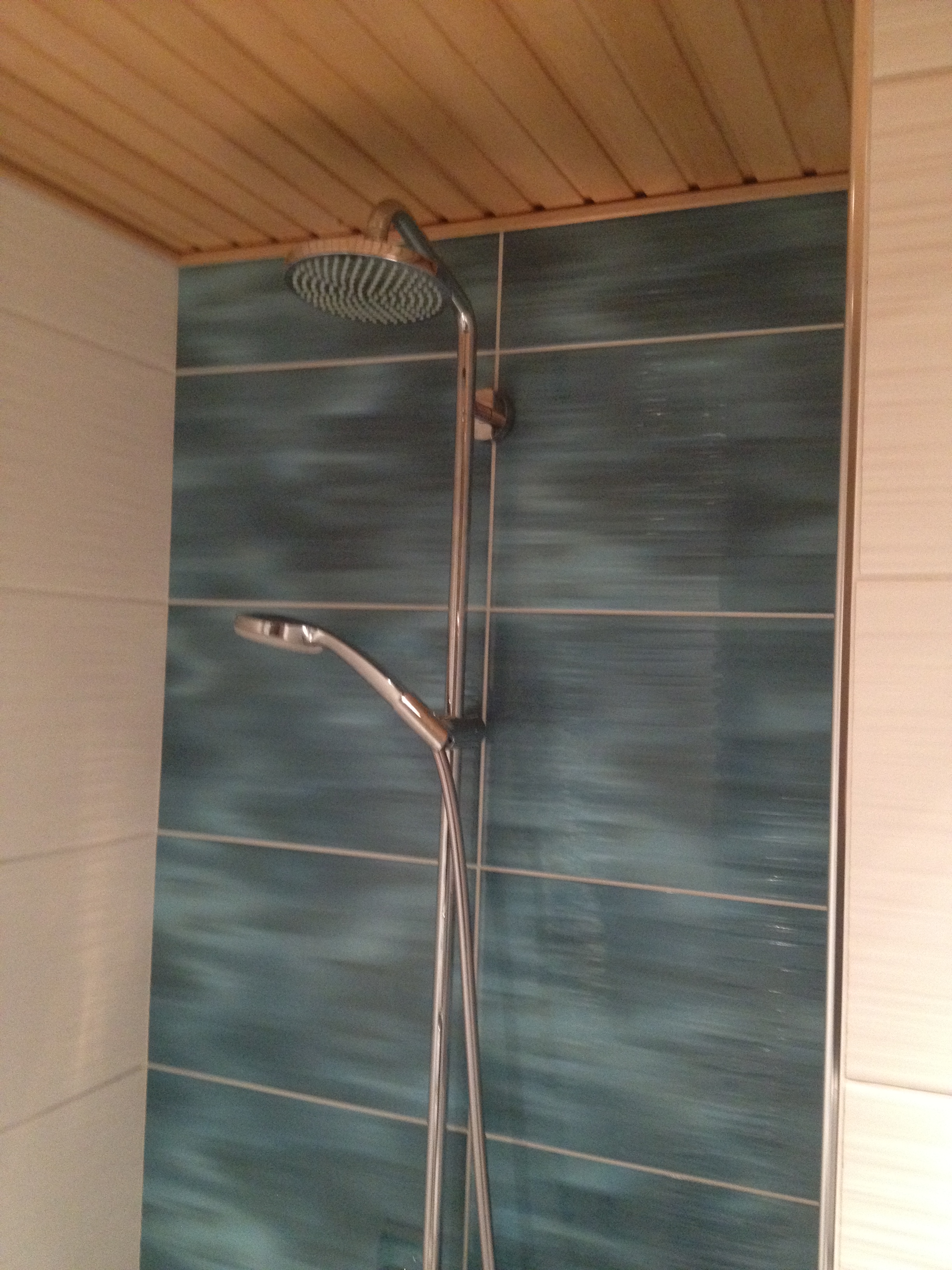 Kylpyhuone Lauttasaaressa